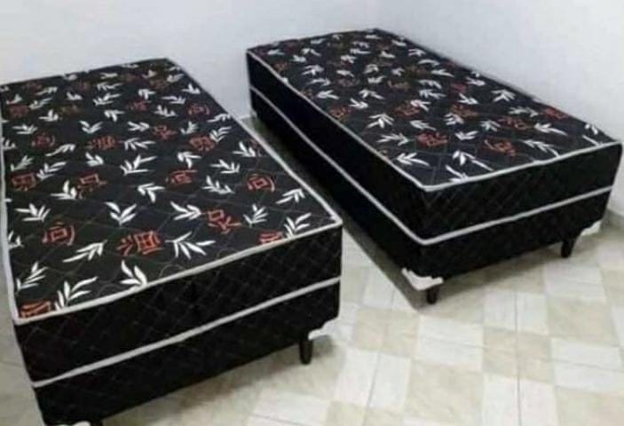Cama conjugada solteiro Confort Premium montada